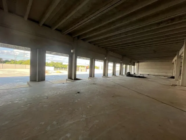 Imagem 11: Galpão Logístico ou para Centro de distribuição em Canoas, RS, com docas, localizado