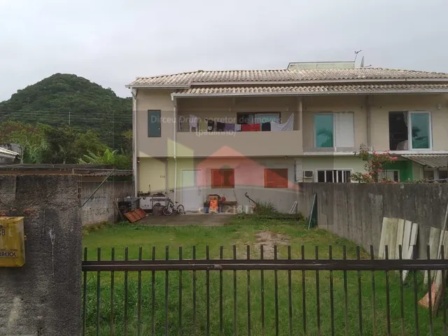 Imagem 1: REF. 398 - Sobrado Geminado no bairro Ratones, Florianópolis/SC
