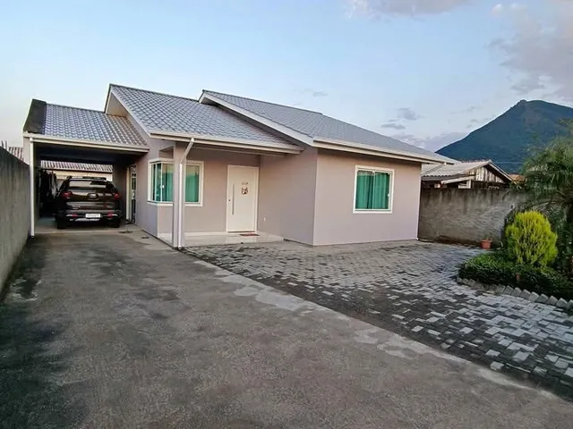 Imagem: Linda Casa de 3 Quartos (1 Suíte) em um