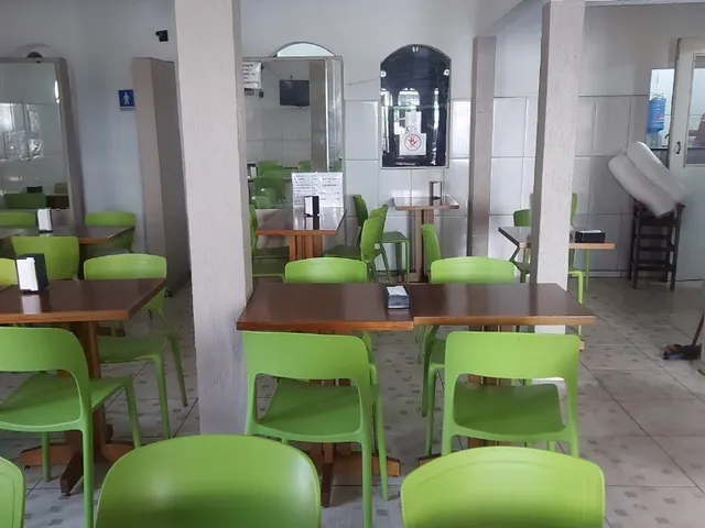 Imagem 2: Excelente Oportunidade de Investimento: Ponto Comercial À Venda Ou Locação no Centro