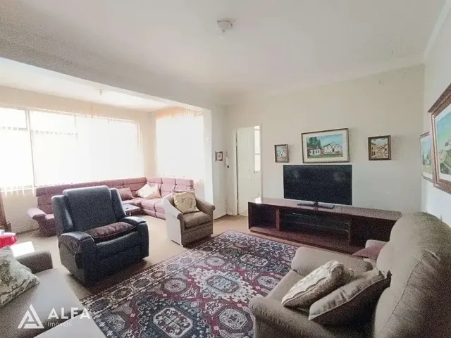 Imagem 13: Casa ampla com 3 quartos, suíte com banheira e terraço no Centro – 2 vagas de garagem