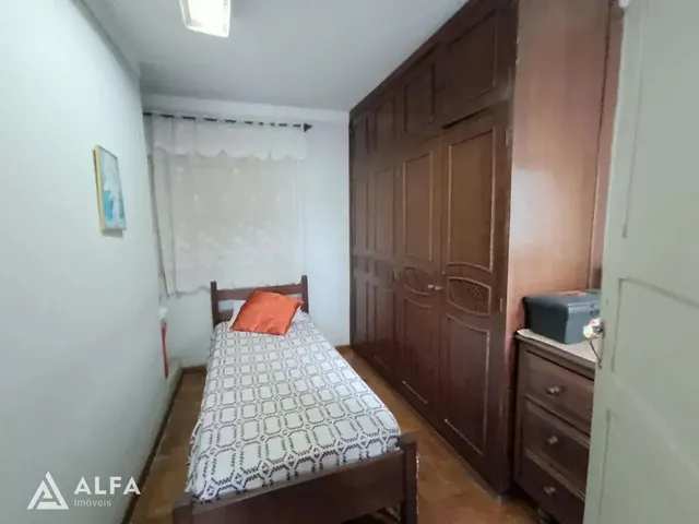 Imagem 6: Casa ampla com 3 quartos, suíte com banheira e terraço no Centro – 2 vagas de garagem