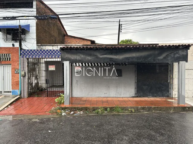 Imagem 9: Casa 4 Dormitórios + Ponto Comercial em Aerolândia - Fortaleza/CE