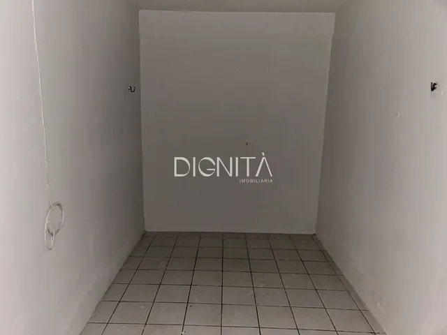 Imagem 5: Casa 4 Dormitórios + Ponto Comercial em Aerolândia - Fortaleza/CE