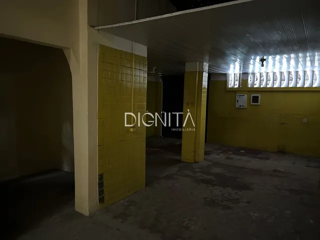 Imagem 11: Casa 4 Dormitórios + Ponto Comercial em Aerolândia - Fortaleza/CE