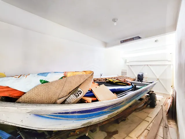 Imagem 11: Casa na Enseada de Brito, Palhoça,SC - Pé na Areia, 4Dorm/2Suítes+Garagem p/Barco