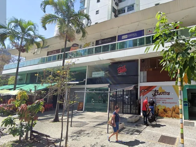 Imagem: A loja possui 24m² de Área Privada e está localizado em