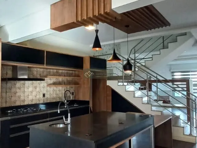 Imagem: Casa em Ingleses do Rio Vermelho, Florianópolis/SC
