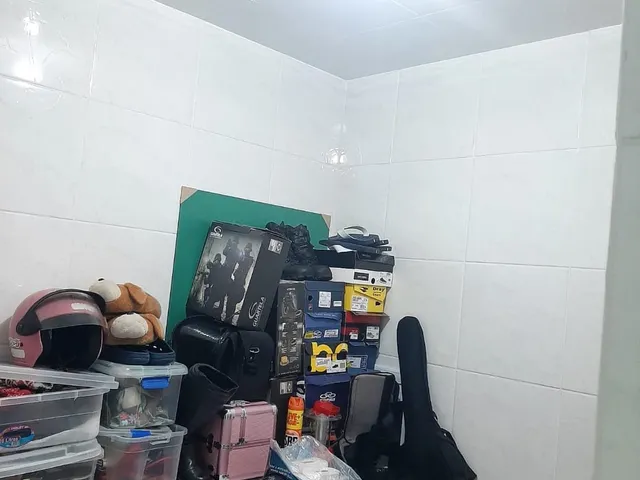 Imagem 3: Sobrado Triplex à venda em Curitiba-PR, no bairro Sítio Cercado! Com 4 quartos, 1