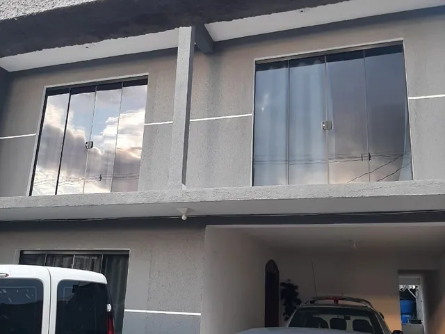 Imagem 16: Sobrado Triplex à venda em Curitiba-PR, no bairro Sítio Cercado! Com 4 quartos, 1