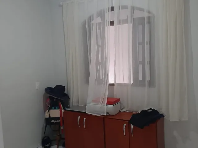 Imagem 6: Sobrado Triplex à venda em Curitiba-PR, no bairro Sítio Cercado! Com 4 quartos, 1