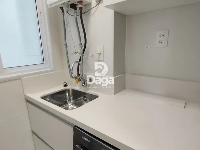 Imagem 12: Apartamento na Agronômica, 3 dormitórios, sendo 1 suite - Florianópolis/SC