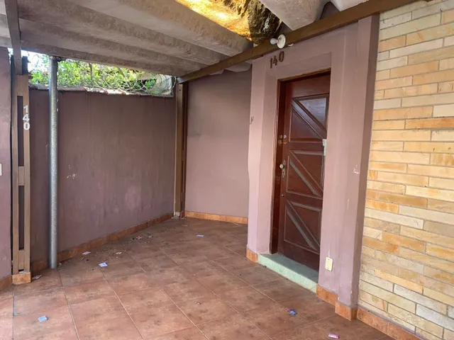Imagem: Casa com 2 Dormitórios À Venda, 77 M²