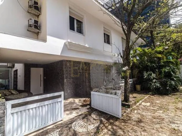 Imagem: CASA RESIDENCIAL em SANTOS - SP, APARECIDA