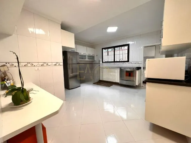 Imagem 5: Linda casa na Ponta da Praia com 3 dormitórios e 3 suítes