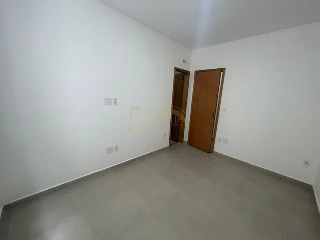 Imagem 13: Casa 3 Dormitórios com 3 suítes, Sala de estar e sala de jantar, Cozinha, 5 Banheiro e