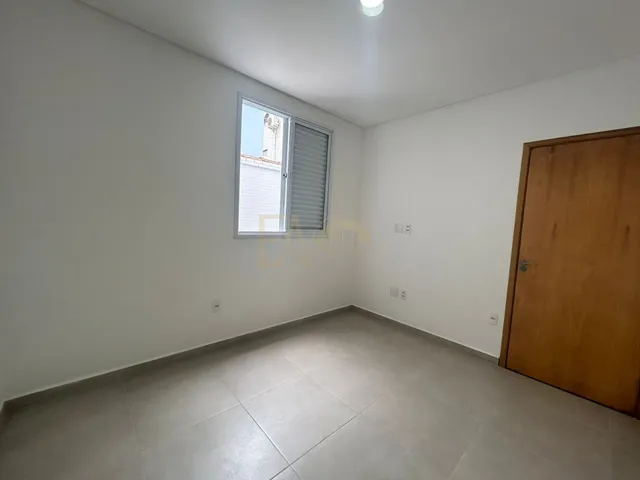 Imagem 14: Casa 3 Dormitórios com 3 suítes, Sala de estar e sala de jantar, Cozinha, 5 Banheiro e
