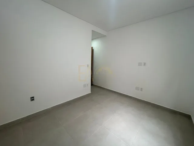 Imagem 8: Casa 3 Dormitórios com 3 suítes, Sala de estar e sala de jantar, Cozinha, 5 Banheiro e