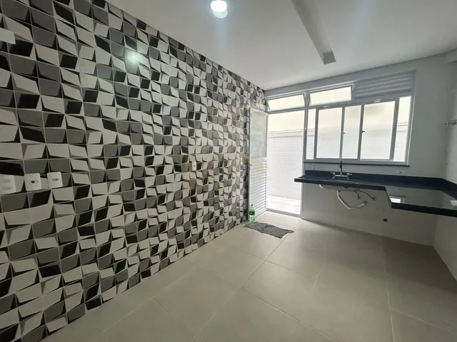 Imagem 12: Casa 3 Dormitórios com 3 suítes, Sala de estar e sala de jantar, Cozinha, 5 Banheiro e