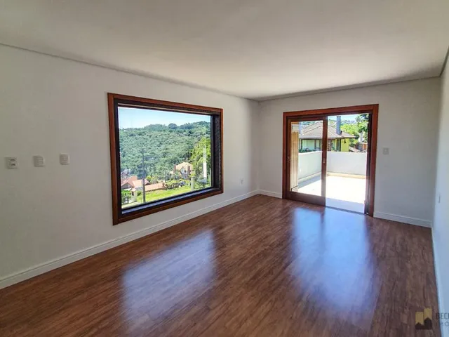 Imagem 4: Casa de Alto Padrão com 3 Suites Master e Vista Panoramica