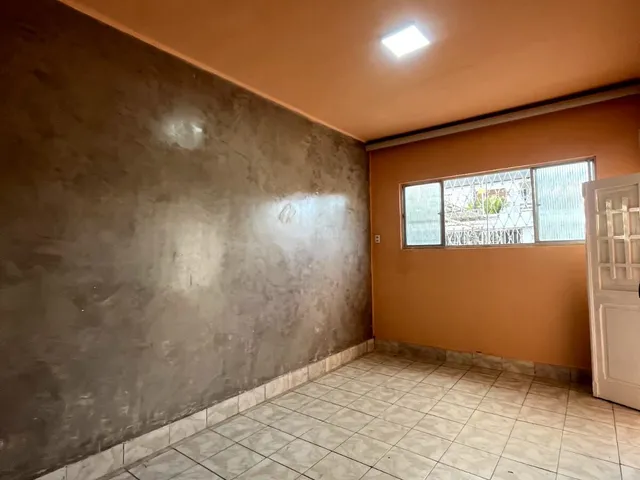 Imagem 15: Aluga-Se Casa Ampla com 3 Quartos e Excelente Estrutura