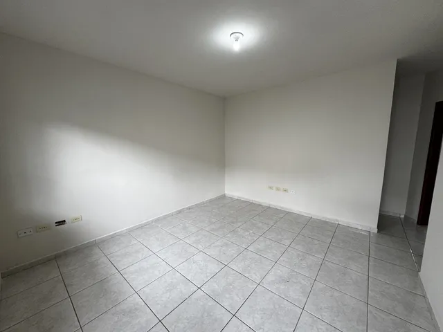 Imagem 2: Excelente Apartamento À Venda com 2 Quartos na Extensão do Bosque, Rio das Ostras - Rj