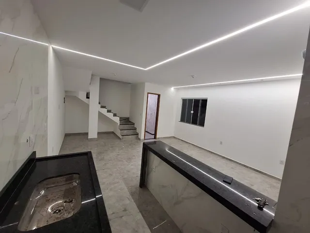 Imagem 3: Linda Casa À Venda em Enseada das Gaivotas, Rio das Ostras - 2 Suítes, 2 Quartos e 3