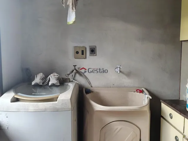 Imagem 11: Casa Igara, parte de cima com pátio churrasqueira e mais dois quartos com banheiro e