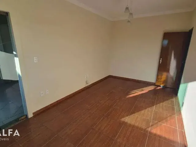 Imagem 11: Ampla Casa no Grogoto – 4 Quartos, Suíte e Garagem