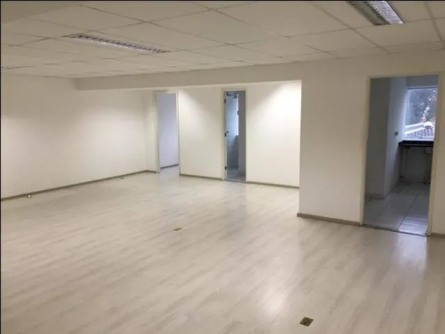 Imagem 2: 0 Sala comercial com 12 vagas na garagem