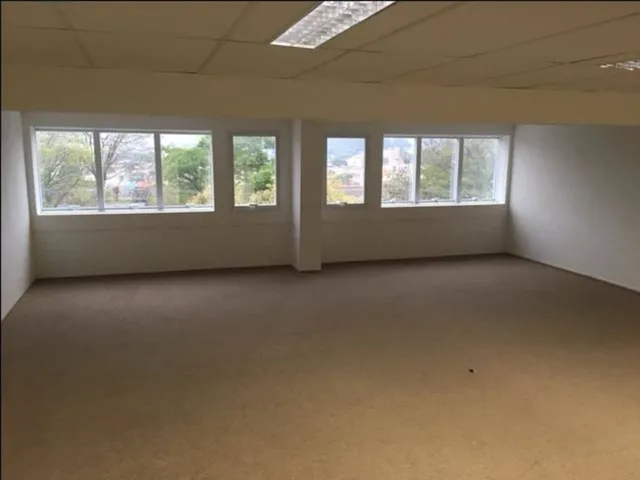 Imagem 3: 0 Sala comercial com 12 vagas na garagem
