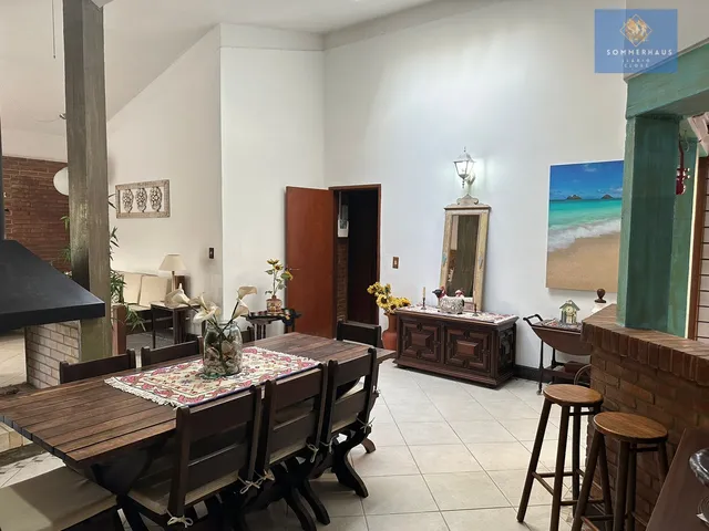 Imagem 4: Casa 4 dormitórios em amplo terreno em Atlântida