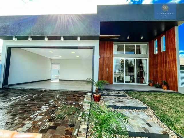 Imagem: Casa nova de alto padrão em Rainha do Mar