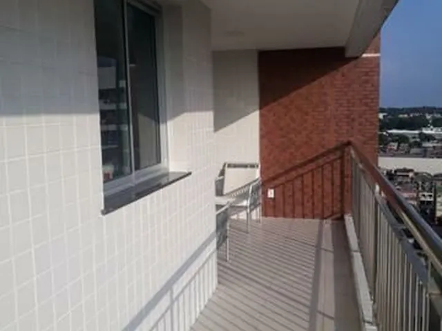 Imagem: O apartamento possui 4 Dormitórios, 1 Suíte, 2 Banheiros