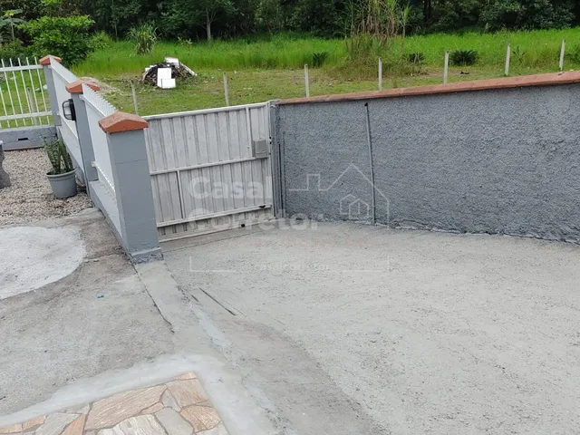 Imagem 2: CASA EM CONDOMÍNIO FECHADO COM ÁREA DE FESTAS E 2 DORMITÓRIOS