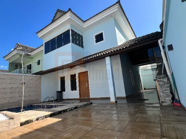 Imagem: Excelente Casa Triplex à Venda em Vargem