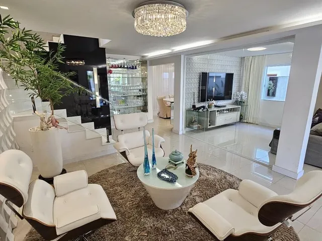 Imagem 4: Vendo Linda casa semi-mobiliada em Villas com 320m2, nascente, reformada, 4/4, 3