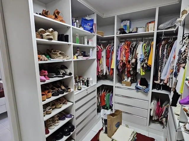 Imagem 9: Vendo Linda casa semi-mobiliada em Villas com 320m2, nascente, reformada, 4/4, 3