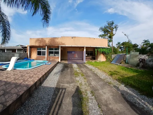 Imagem: Casa com piscina Balneário Canoas em Praia