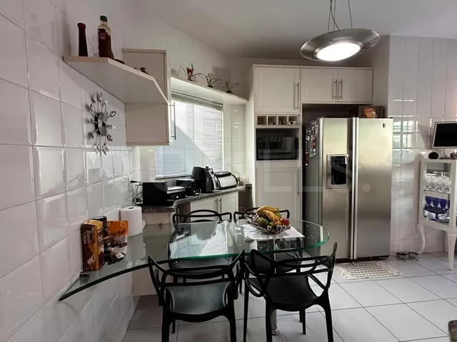 Imagem 5: Casa Duplex em Condomínio, com 5 quartos e 330m², à venda em Piratininga, Niterói/RJ