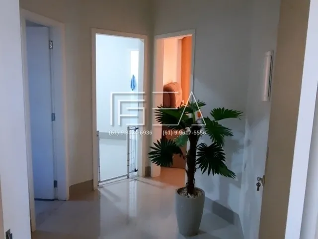 Imagem 7: OFERTA IMPERDÍVEL! Residência de Alto Padrão: Luxo e Sofisticação em Localização