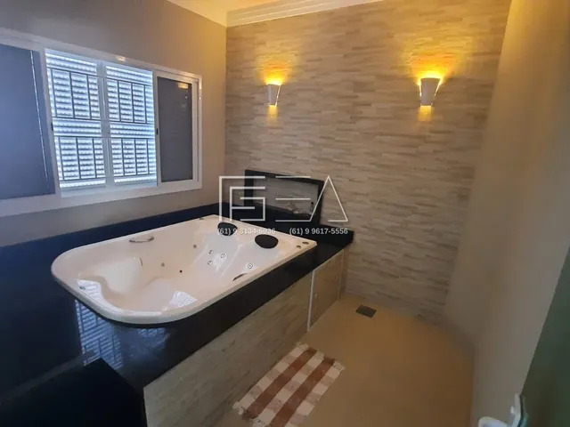 Imagem 9: OFERTA IMPERDÍVEL! Residência de Alto Padrão: Luxo e Sofisticação em Localização