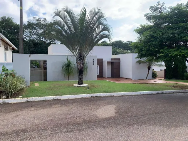 Imagem: A casa em condomínio possui 3 Dormitórios, 2 Suítes, 4