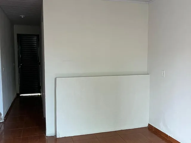 Imagem 10: Aluga Casa, na Rua Tarumã