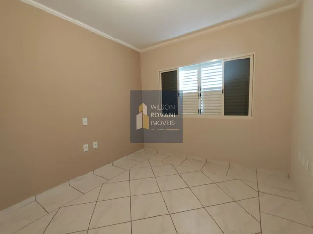 Imagem 2: CASA RESIDENCIAL em ÁGUAS DA PRATA - SP, nova prata