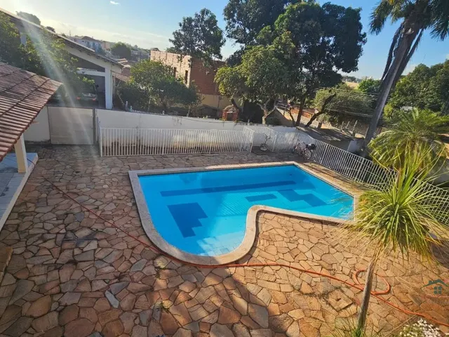 Imagem 3: Sobrado para Venda, Quilombo, Cuiabá