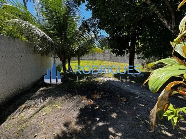 Imagem 4: Imperdível Casa Térrea em Jauá: 3 Quartos, 2 Suítes, 1 Sala, 4 Banheiros, 5 Vagas