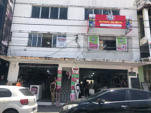 Imagem: A loja possui 5 Dormitórios, 2 Banheiros, 210m² de Área