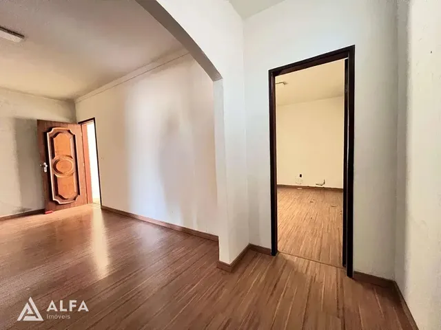 Imagem 6: Casa à venda em Barbacena, Santa Efigênia, com 3 quartos, 401m²