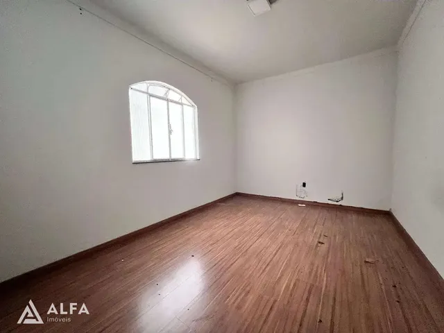 Imagem 7: Casa à venda em Barbacena, Santa Efigênia, com 3 quartos, 401m²